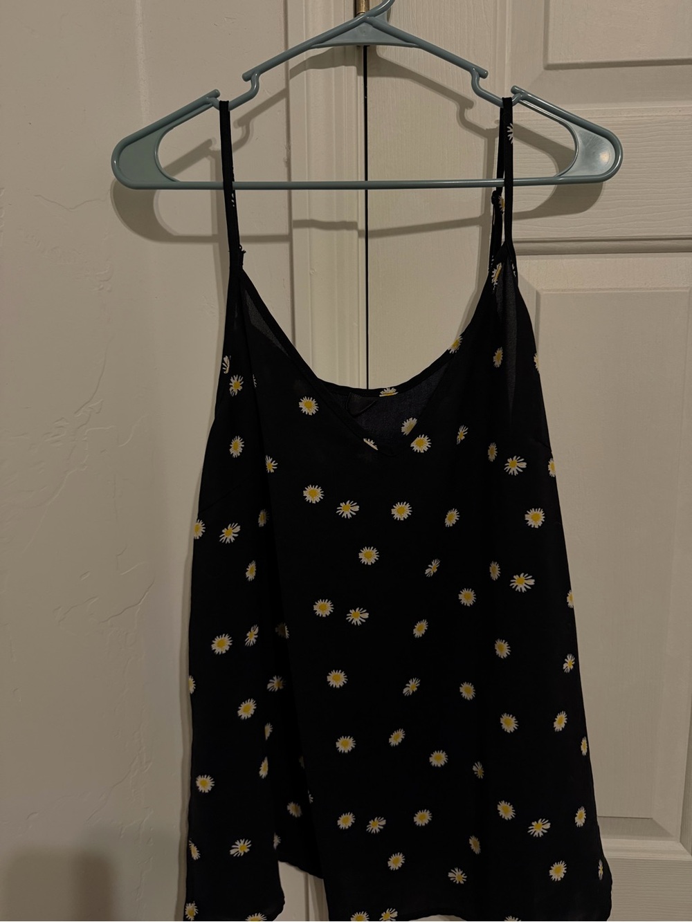 Daisy Print Black Spaghetti Strap Cami - Picture 2 of 4